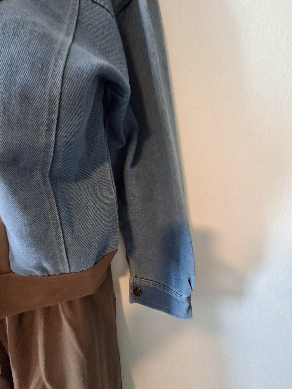 Two-Tone Brown and Denim Relaxed Sweatshirt Set - Picture 3 of 4